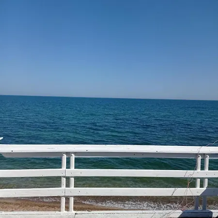 причал з однією спальнею на пляжі *